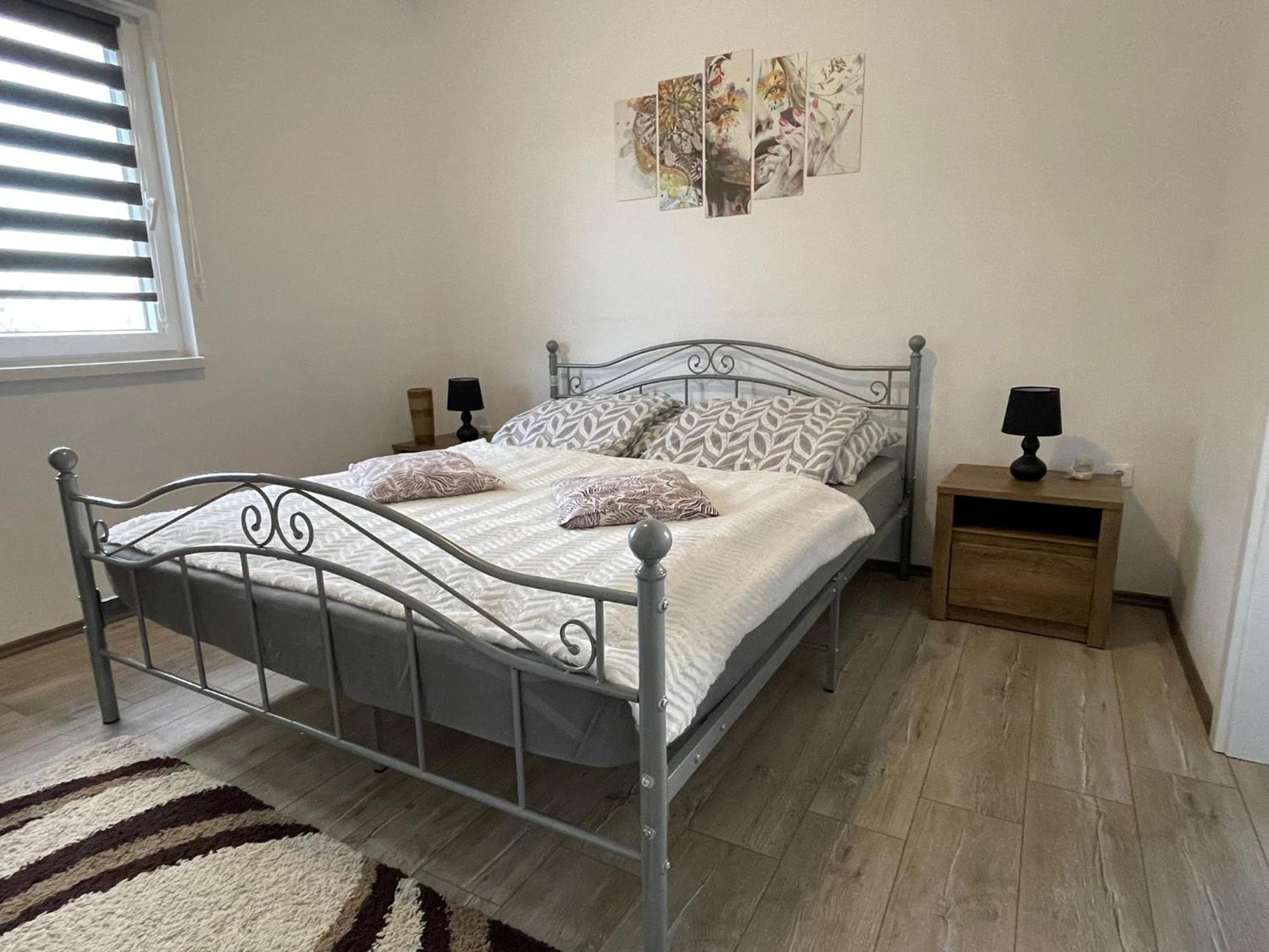 Fullhouse Apartmanhaz 扎马迪 外观 照片